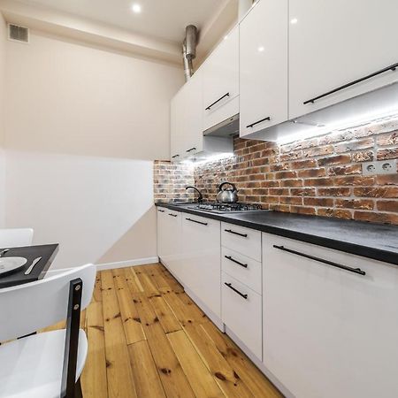 Inshiapartments On Teodora Square Lviv Ngoại thất bức ảnh