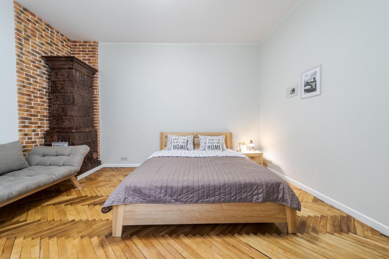 Inshiapartments On Teodora Square Lviv Ngoại thất bức ảnh